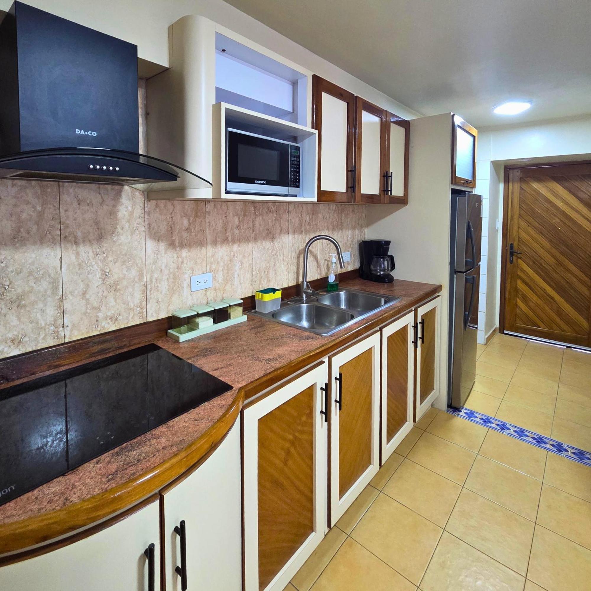 Tucacas, Frente Al Mar, Piscina Y Playa Privada公寓 外观 照片